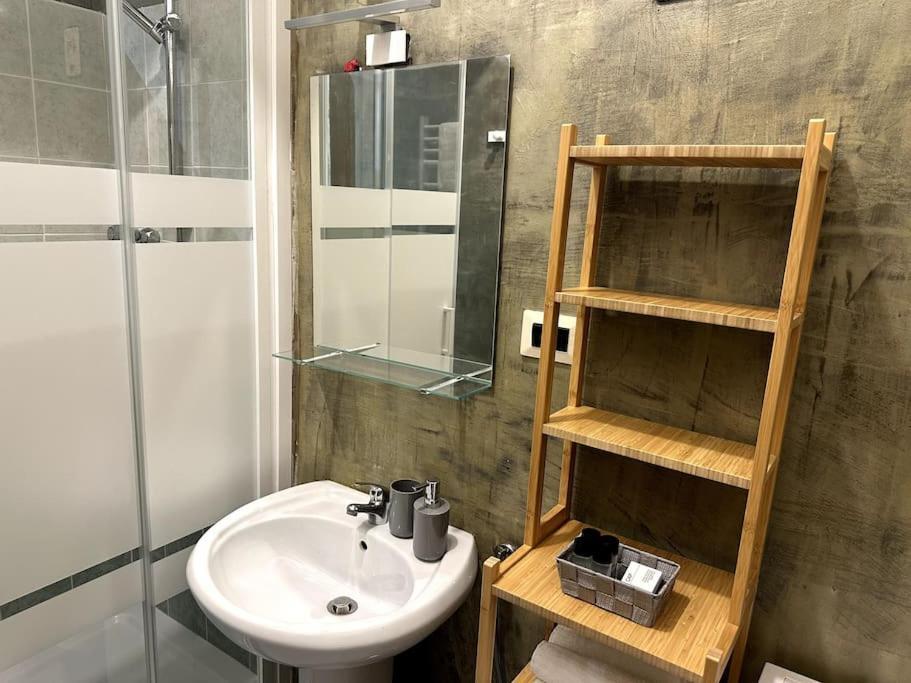 Appartement Ridi Che Ti Passa In Vico Del Fieno à Gênes Extérieur photo